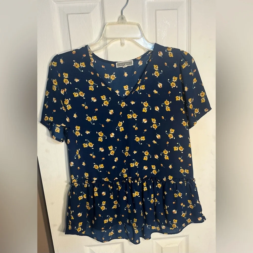 Pleione Navy with yellow floral dressy ruffle blouse Size XS - Picture 4 of 12